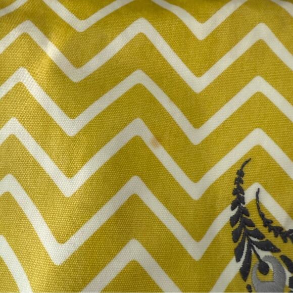 Petunia Pickle Bottom Abundance Boxy Backpack - Picture 8 of 13